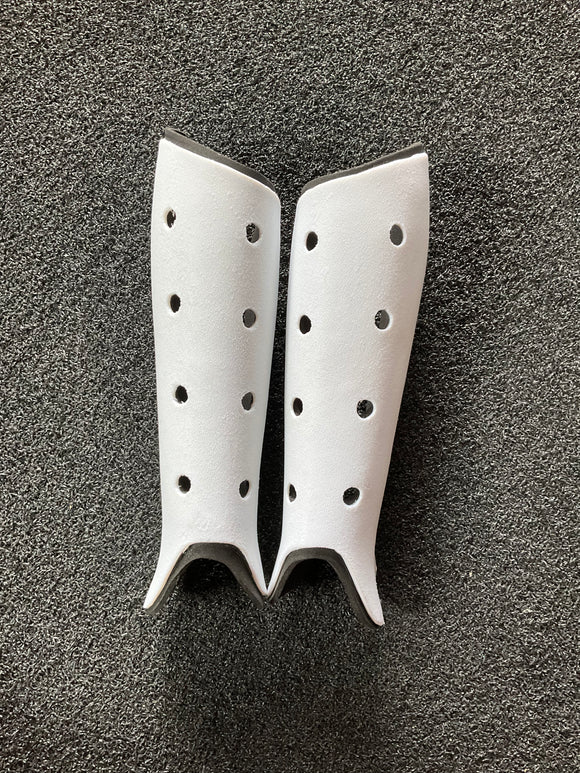 Gryphon Plastic Shinguards